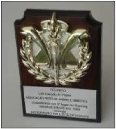 Placa para a Associação Pares de Karatê e Ginástica, classificada em 3º lugar no ranking estadual de 1989 da Federação Paulista de Karate