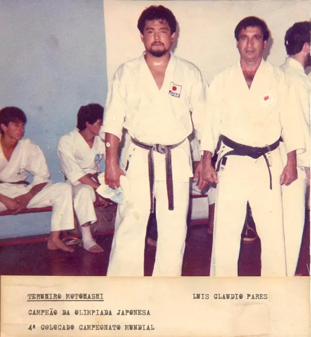 T. Motohashi, campeão da Olimpíada Japonesa, com o Prof. L. C. Pares